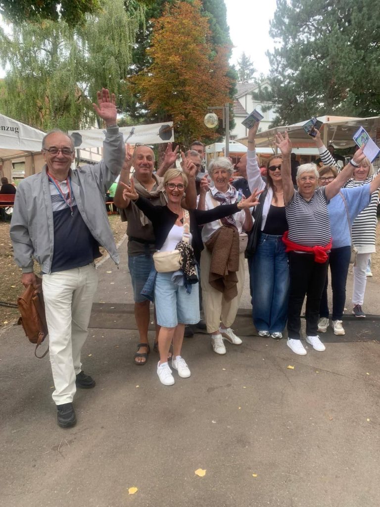 feiernde Festbesucher